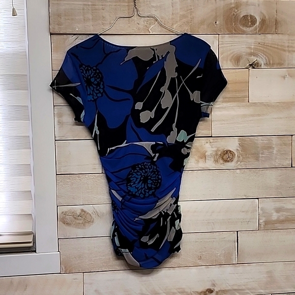 NY & Company - Picture 2 of 4